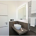 Апартаменти Blu Retreat *