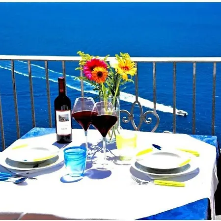 Апартаменти Blu Retreat