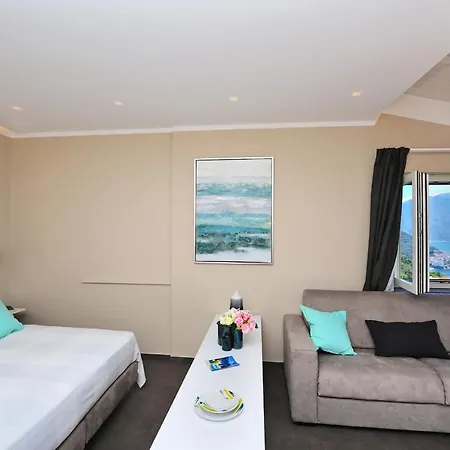 Blu Retreat